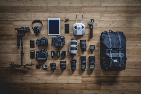 Comment surprendre un homme avec un cadeau personnalisé qui marque l'événement lié à la photographie de mariage ?